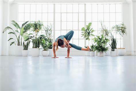 15 crucial stretches for runners to enhance warm-up, cool-down, and