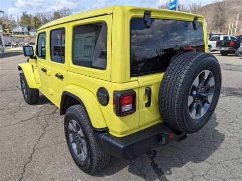 2023 Jeep Wrangler Sahara Sky One–touch® Power–top High Velocity Clear ...