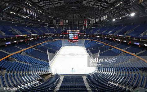 New Buffalo Stadium Photos and Premium High Res Pictures - Getty Images