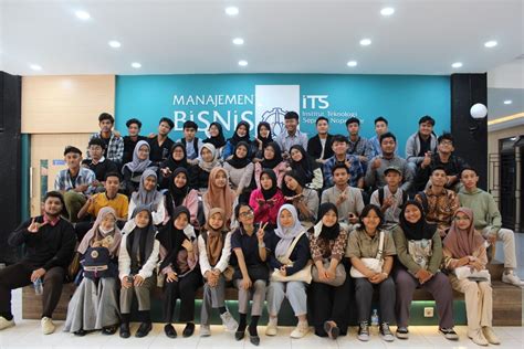 Mb Seat Open House Mb Seat In Sehari Menjadi Mahasiswa Manajemen