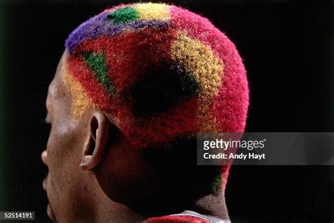 Dennis Rodman Hair Photos and Premium High Res Pictures - Getty Images