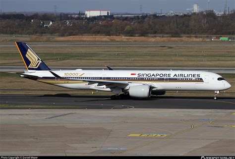 V Smf Singapore Airlines Airbus A Photo By Daniel Meyer Id