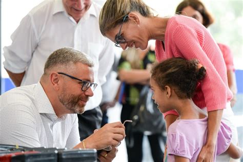 F Brica De Culos Cerim Nia Marca Entrega De Cerca De Unidades Em