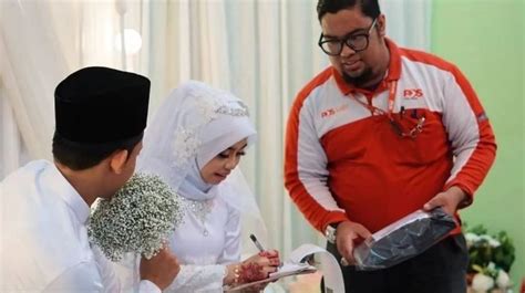 10 Potret Pengalaman Kocak Kurir Saat Antar Paket Ngakak