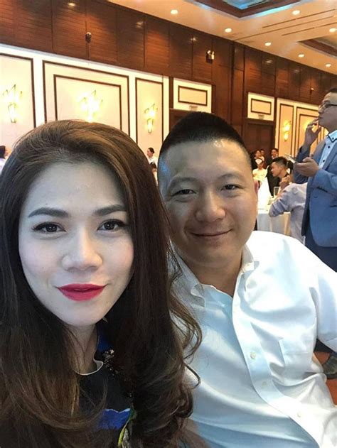 Lần hiếm hoi mặc bikini ca sĩ Mỹ Dung khoe nhan sắc tươi trẻ khi đã ở tuổi 37 Tạp chí Doanh