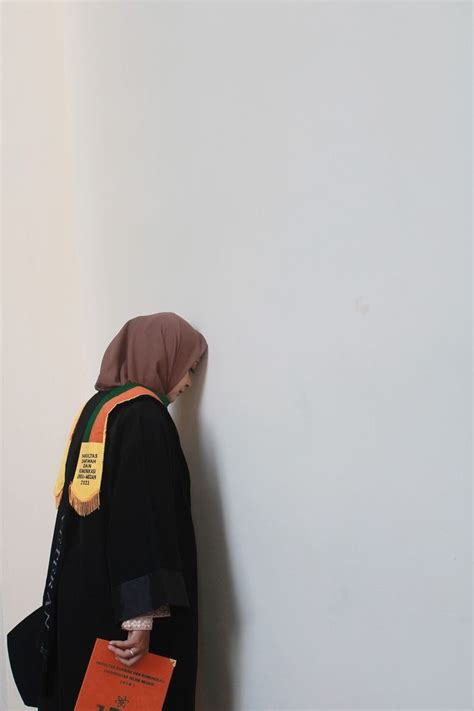 Graduation Pose Ideas Ide Wisuda Ide Berpose Wisuda