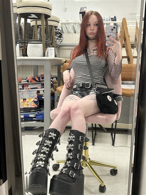 Exclusive: NEVER-Before-Seen Minxiybitez OnlyFans Pics! - Truth or Fiction