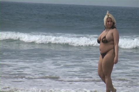 Blonde With Enormous Tits Gave A Pleasurable Titjob From Scale Bustin Babes 40 2011 By Rodney