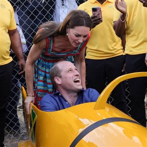 El Pr Ncipe Guillermo En Un Bobsleigh Junto A Kate Middleton En Jamaica