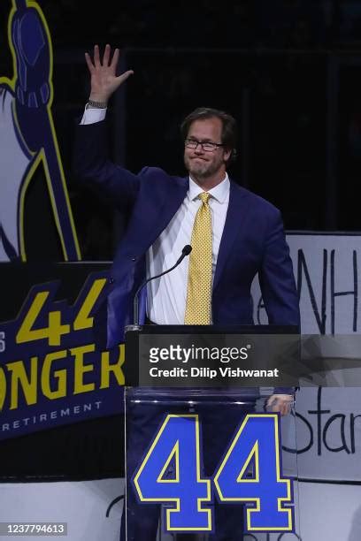 3910 Chris Pronger Photos And High Res Pictures Getty Images