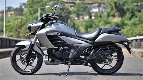 Suzuki Intruder Specs