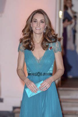 PHOTOS Quand Kate Middleton Recycle Encore Une Fois Une Robe Chic