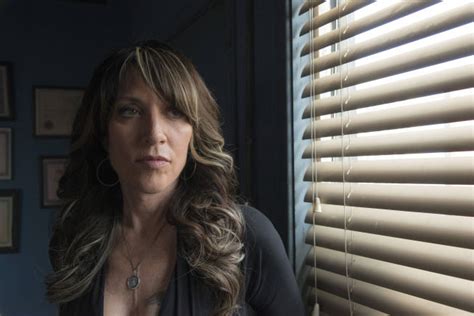 Katey Sagal Returns For Sons Of Anarchys Sixth Season On Fx