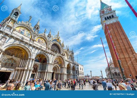 San Marco Plaza - Plaza San Marco O La Plaza De San Marcos En Venecia, Italia Imagen de ...