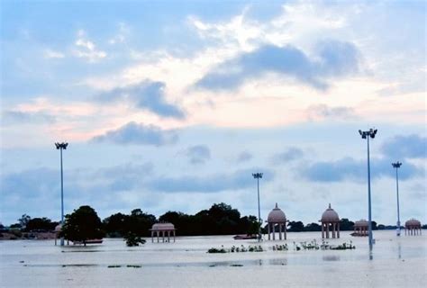 Gorakhpur Rapti River Flood News Gorakhpur Rapti River Reaches 23 Cm