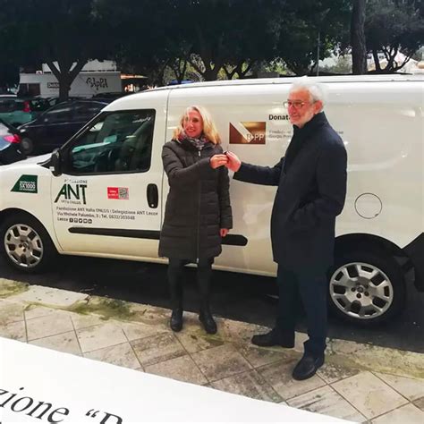 Cerimonia Di Donazione Di Un Furgone Alla Fondazione Ant Fondazione