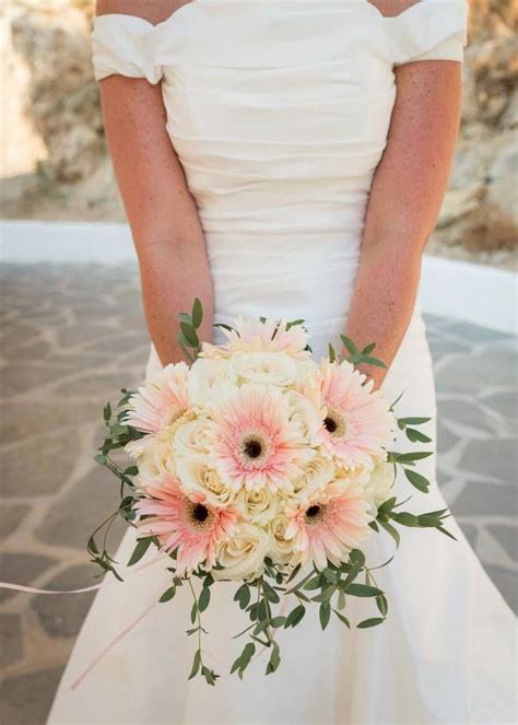 Pink And White Daisy Wedding Bouquets : DIY White Bouquet with Daisies ...