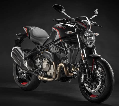 Ducati Monster 821 Stealth Tampil Misterius Cocok Buat Acuan Modif