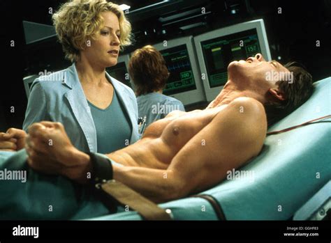 Hollow Man Selbstfindungsprozess Gefahr Usa G Paul Verhoeven