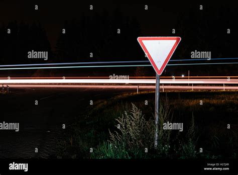 Road sign give way Stock Photo - Alamy