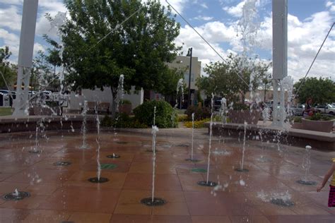 Gilbert Water Tower And Splash Pad Things To Do In Phoenix With