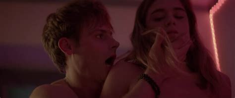 Nude Video Celebs Leigha Sinnott Nude Romeo And Juliet Killers