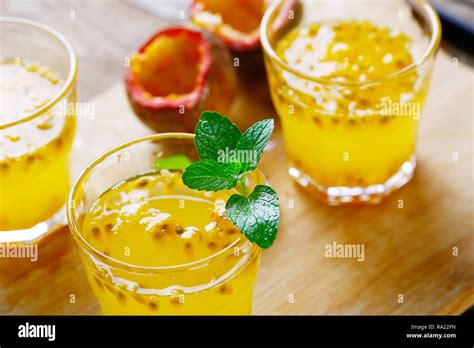 Passion fruit drinks Stock Photo - Alamy