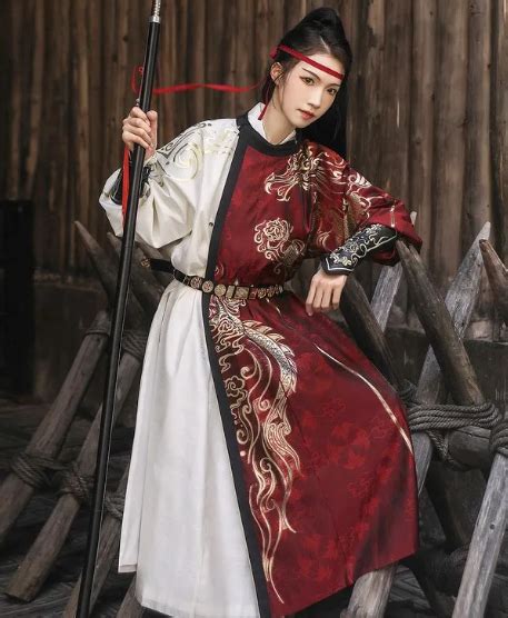 What did nobles in ancient China wear? - HanfuSupplier