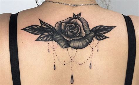 Tatuagens Femininas Nas Costas Borboletas E Flores - 50 Ideias de Tatuagem Feminina nas Costas Flores e Borboletas