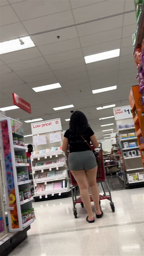 Mixed Milf Showing Off In Shorts Forum