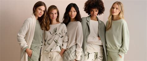 Mode und Accessories für Damen online bestellen | JUVIA