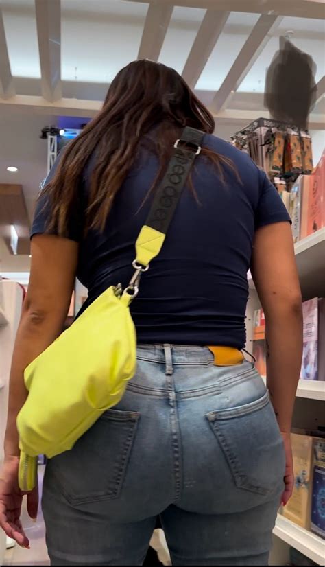 Round Ass Milf Oc Tight Jeans Forum