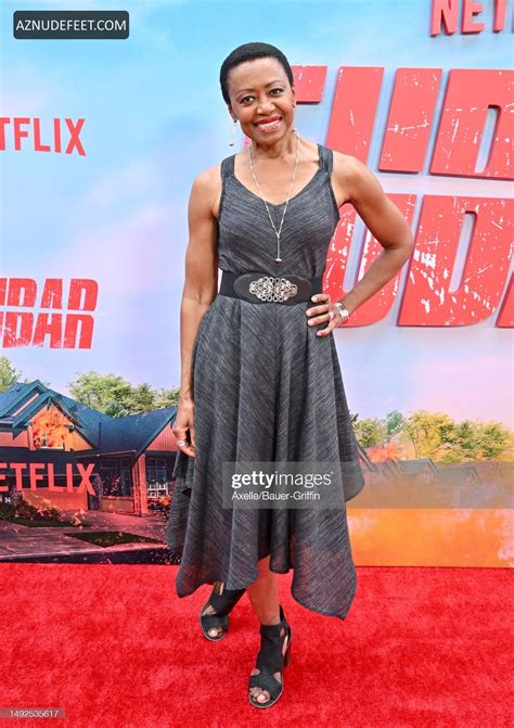 BARBARA EVE HARRIS Feet - AZNudeFeet