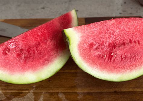 How To Tell If Watermelon Is Bad Easy Signs To Check