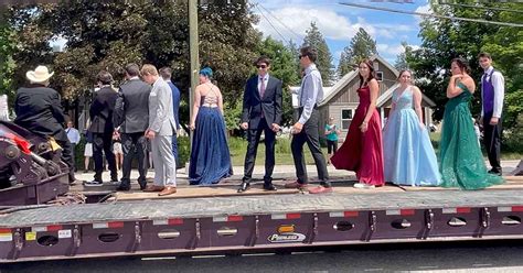 2023 CBSS Grads on Parade – Lumby Valley Times