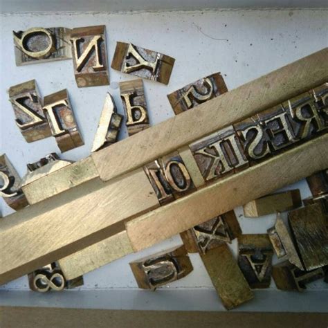 Jual Hot Stamp Emboss Alphanumeric Stamping Produk Kulit Kayu Karton Kab Gresik