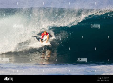 Dec Haleiwa Oahu Hawaii Usa Kelly Slater Usa Ducks