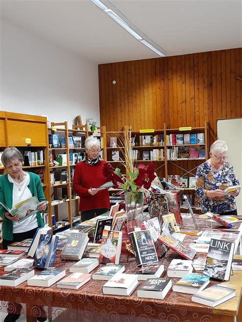 Vorweihnachtliche Buchausstellung KÖB St Albertus Gießen