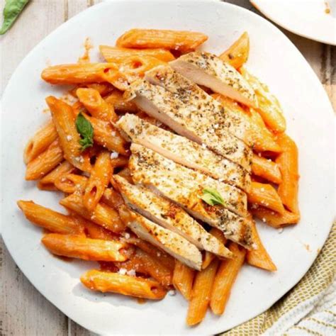 Healthy Penne Alla Vodka With Chicken Healthful Blondie