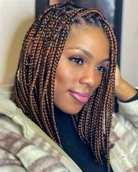 Top Stunning Small Knotless Braids Hairstyles