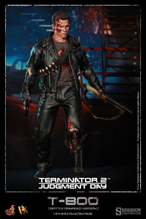 Hot Toys Terminator 2 T 800 Battle Damaged Version