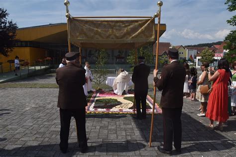 Fronleichnamsprozession FF St Nikolai Im Sausal