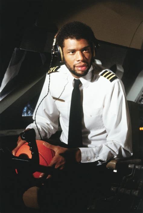 kareem-abdul-jabbar-in-airplane!-(1980)-large-picture | ThoughtGallery ...