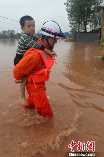 暴雨致重庆大足127万人受灾 700余人被洪水围困新浪新闻