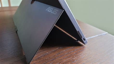 Eyes On Review Asus Zenscreen Go Mb Awp Portable Monitor Technical Fowl