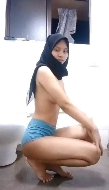 Bokep Indo Jilbab Hitam Mulai Genit Kelasbintang