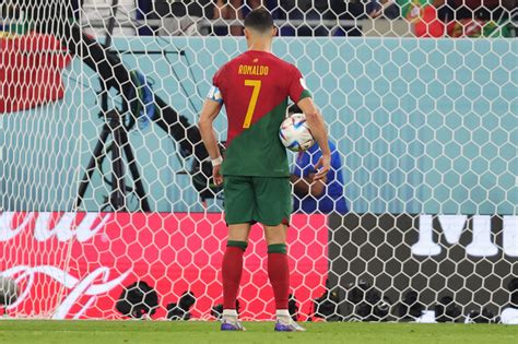 Fotos Os Lances E Reações De Cristiano Ronaldo Na Estreia De Portugal Placar O Futebol Sem