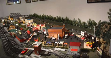 12 Wonderful Lionel Train Layouts – [WITH VIDEOS] | Toy Train Center