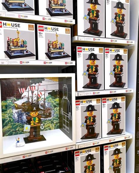 OFFICIAL LEGO House Exclusive Set 40504 A Minifigure Tribute The