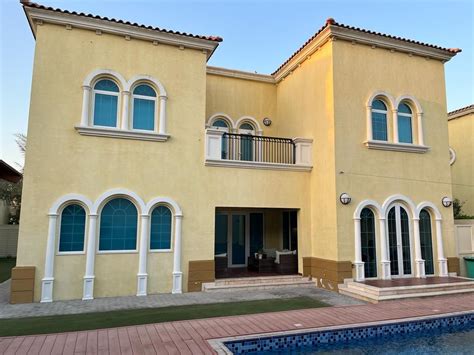 Villa De Luxe De Pi Ces En Vente Jumeirah Park Duba Immobilier Dubai